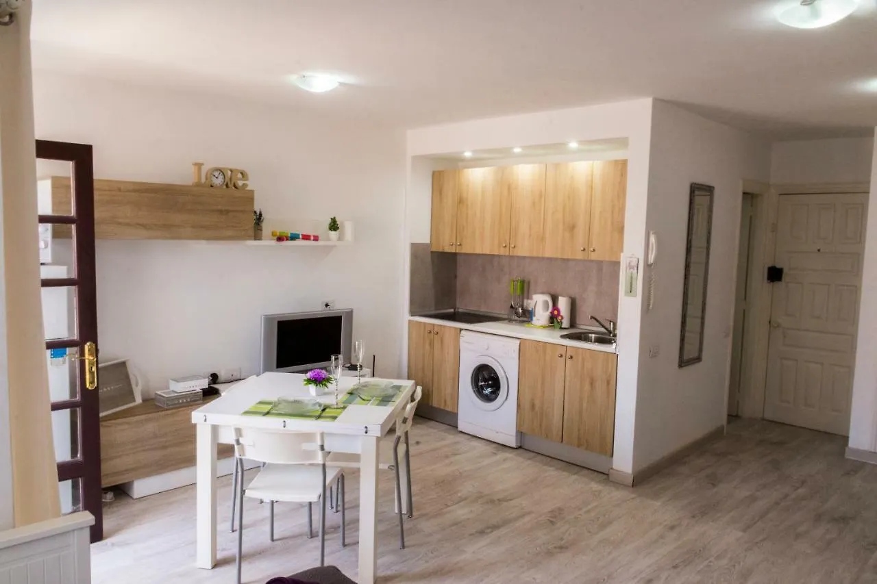 Apartamento Casita Blanca 코라레호 아파트